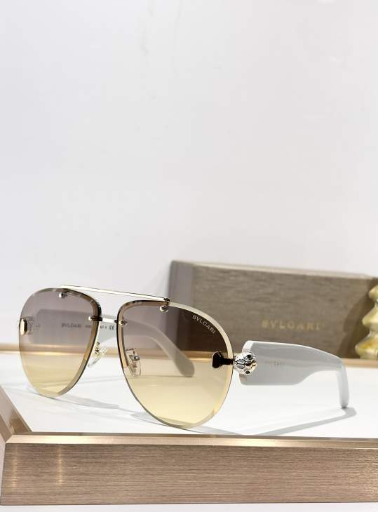 Picture of Bvlgari Sunglasses _SKUfw77293840fw